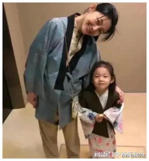 娱乐圈吃瓜博主小料,揭秘小料背后的真相与内幕